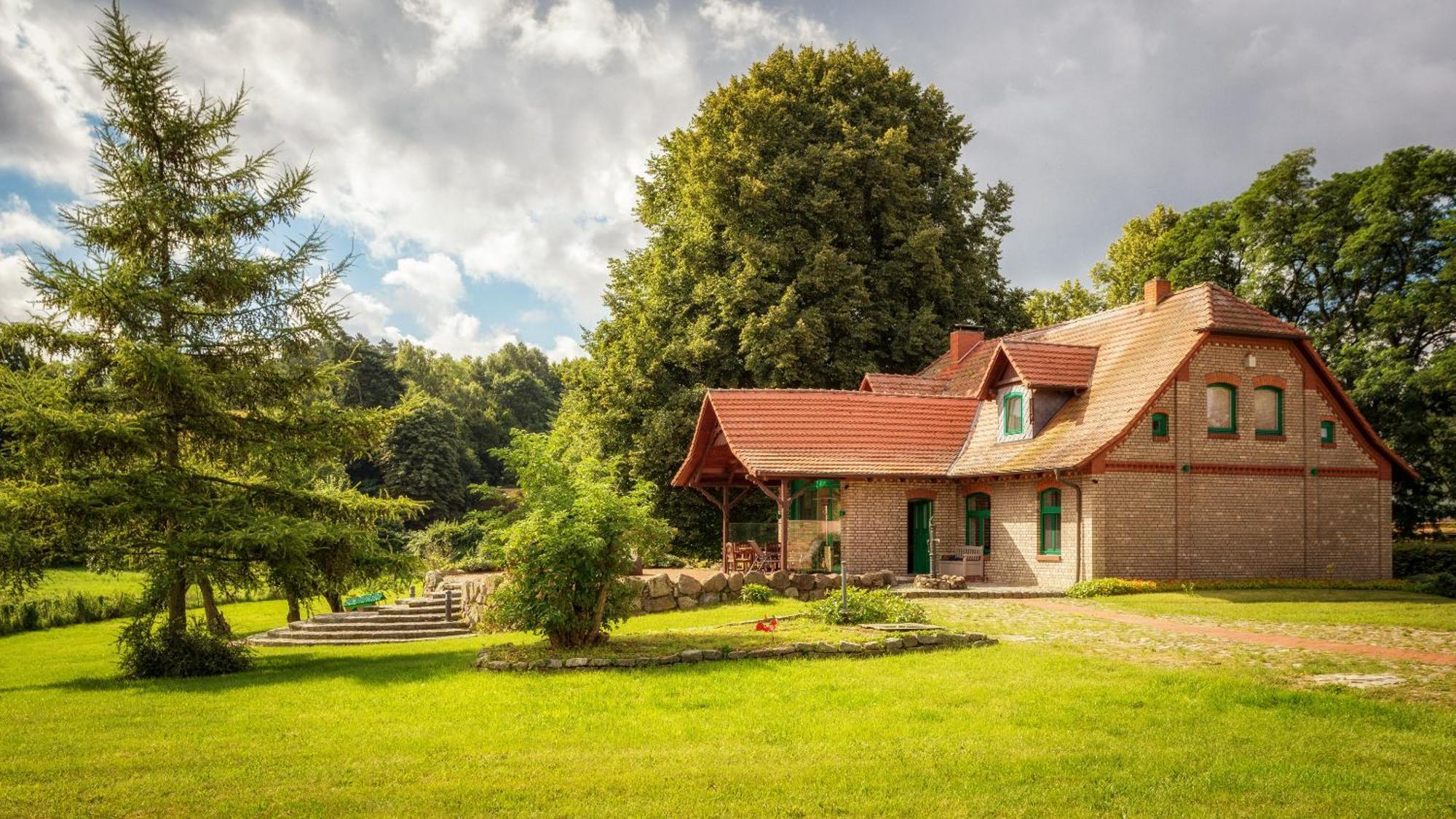 J1 Idyllisches Ferienhaus mit Seeblick Julchendorf Exterior foto