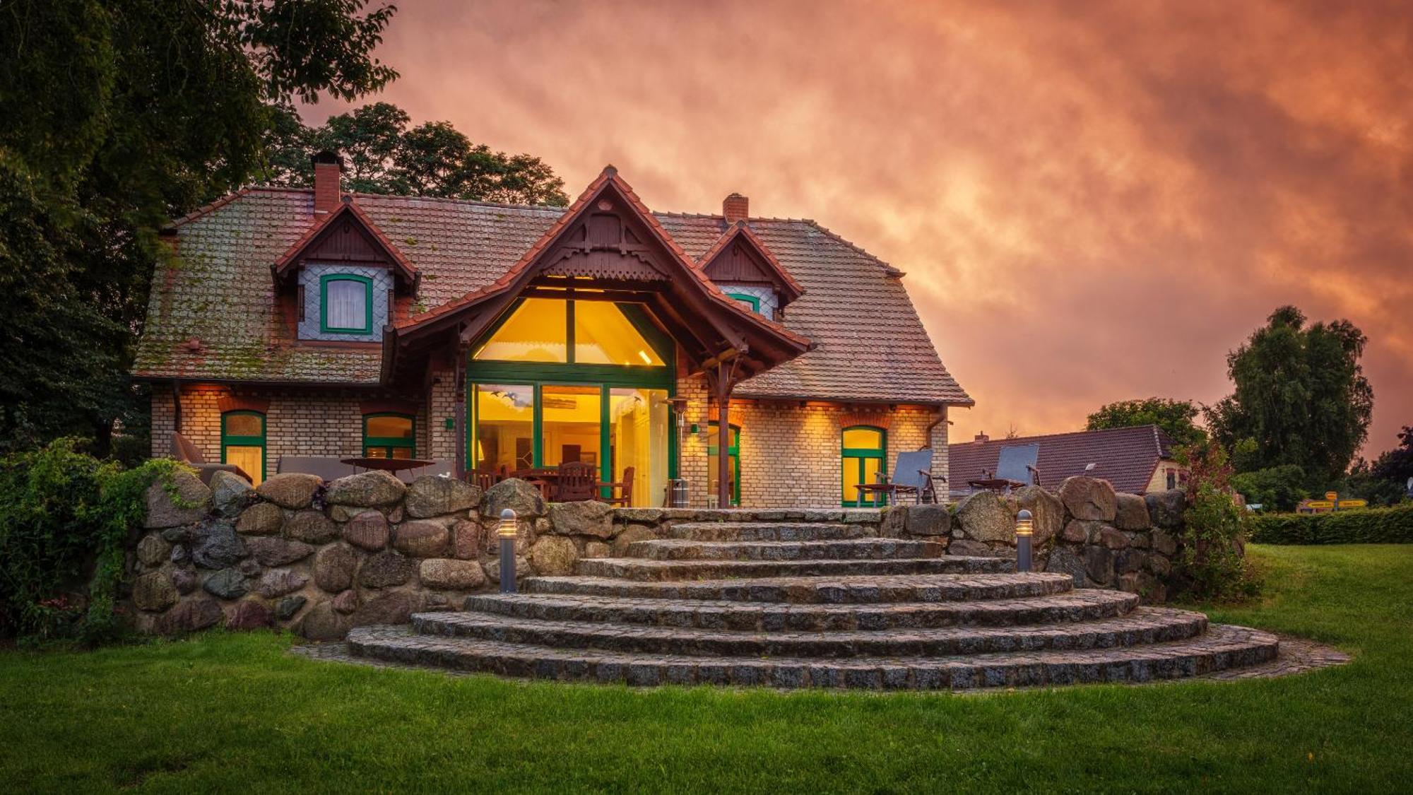 J1 Idyllisches Ferienhaus mit Seeblick Julchendorf Exterior foto